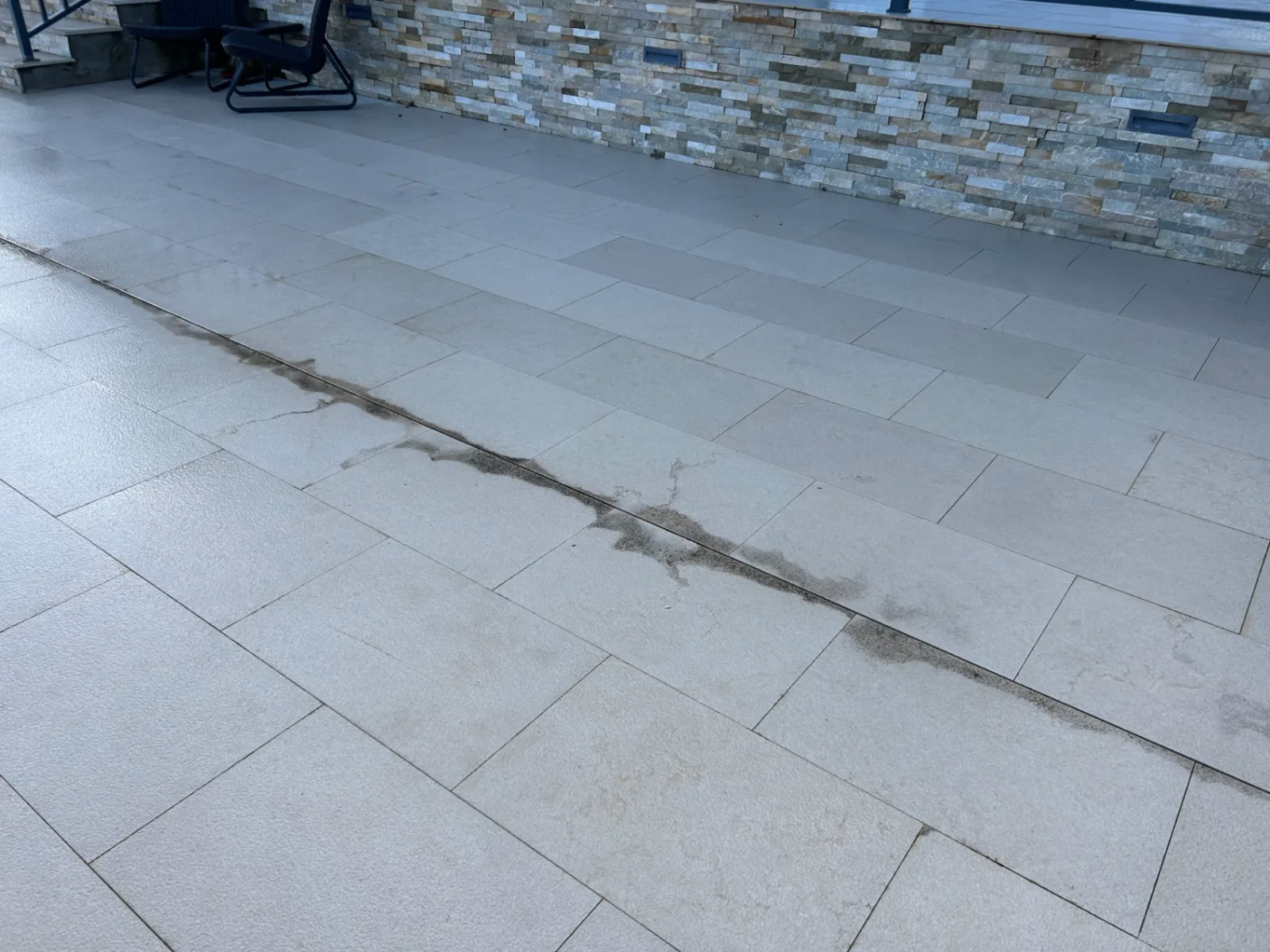 Before: Patio tiles before and after pressure washing Algarve